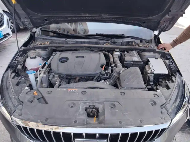 Geely Emgrand — Фото автомобиля 16
