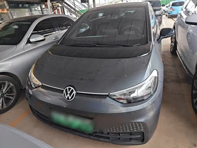 Volkswagen ID.3 — Фото автомобиля 2