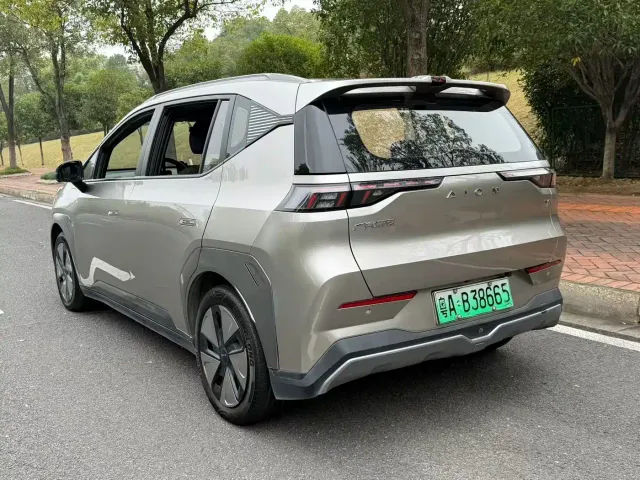 GAC Aion Y — Фото автомобиля 9