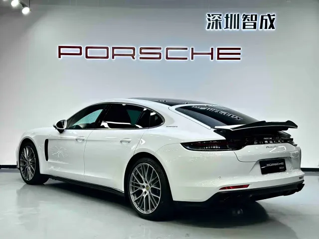 Porsche Panamera — Фото автомобиля 9