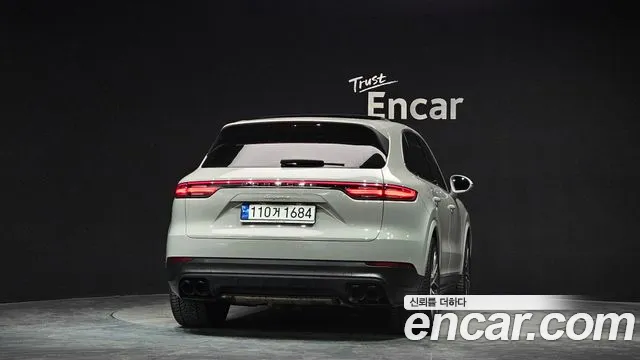 Porsche Cayenne — Фото автомобиля 4