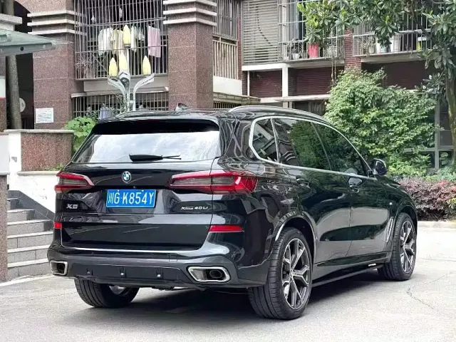 BMW X5 — Фото автомобиля 9