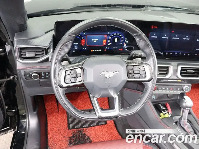 Ford Mustang — Фото автомобиля 6