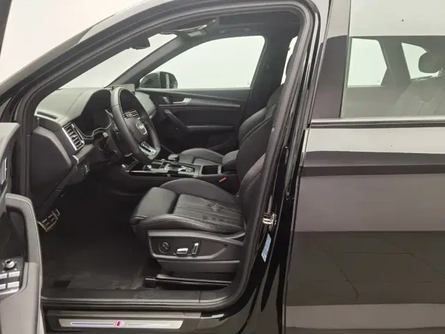 Audi Q5L — Фото автомобиля 10