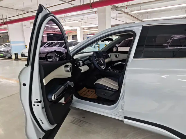 BYD Yuan PLUS — Фото автомобиля 13