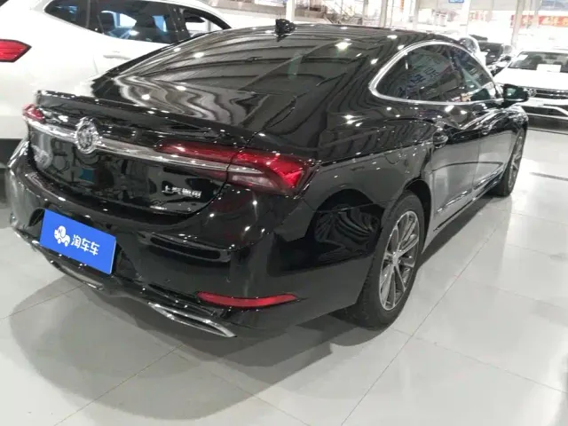 Buick LaCrosse — Фото автомобиля 3