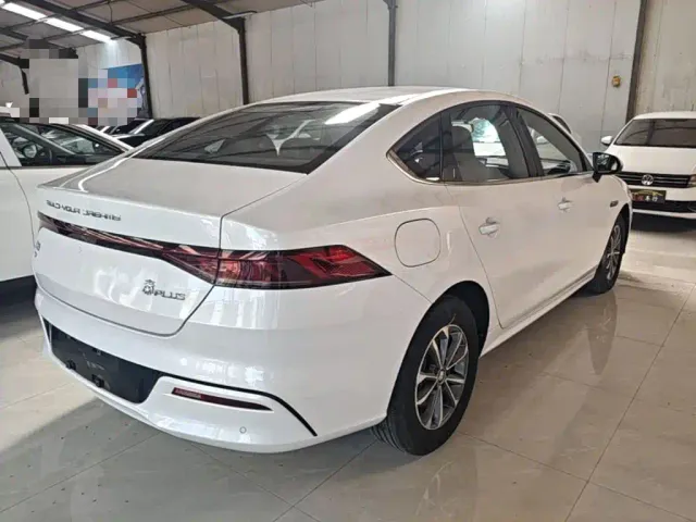 BYD Qin PLUS — Фото автомобиля 6