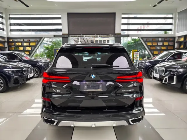 BMW X5 — Фото автомобиля 5