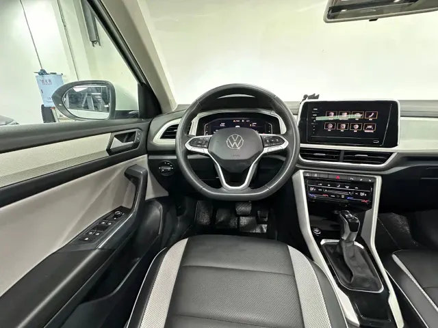 Volkswagen T-Roc — Фото автомобиля 14