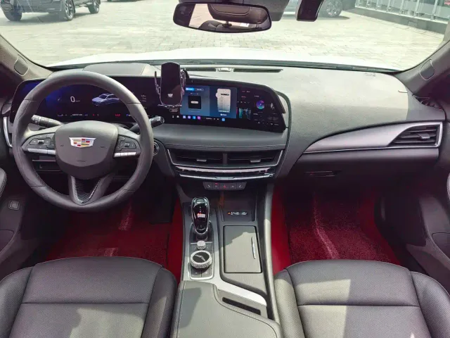 Cadillac CT5 — Фото автомобиля 17