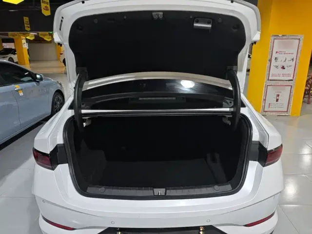 BYD Qin PLUS — Фото автомобиля 18