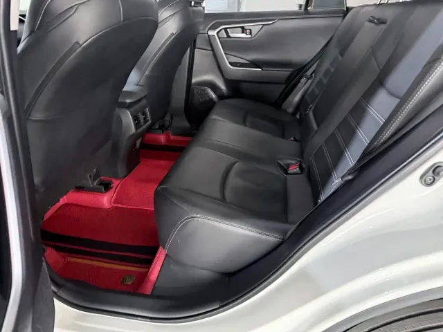 Toyota Wildlander — Фото автомобиля 10