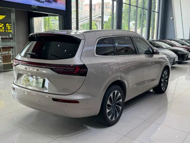 Aito M7 — Фото автомобиля 15