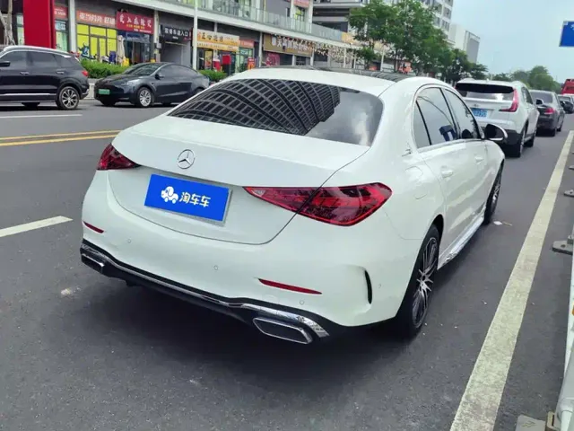 Mercedes-Benz C-Class — Фото автомобиля 3