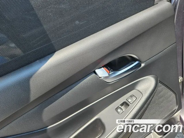 Hyundai Santafe Новый Santa Fe Дизель 2.2 4WD — Фото автомобиля 18