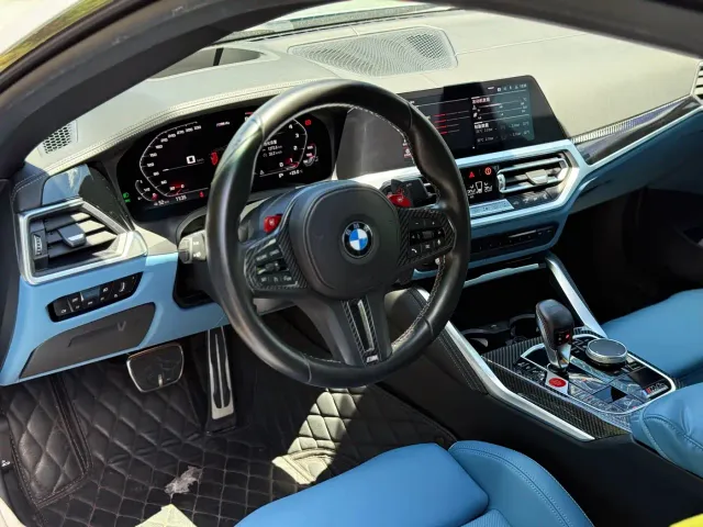BMW M4 — Фото автомобиля 4