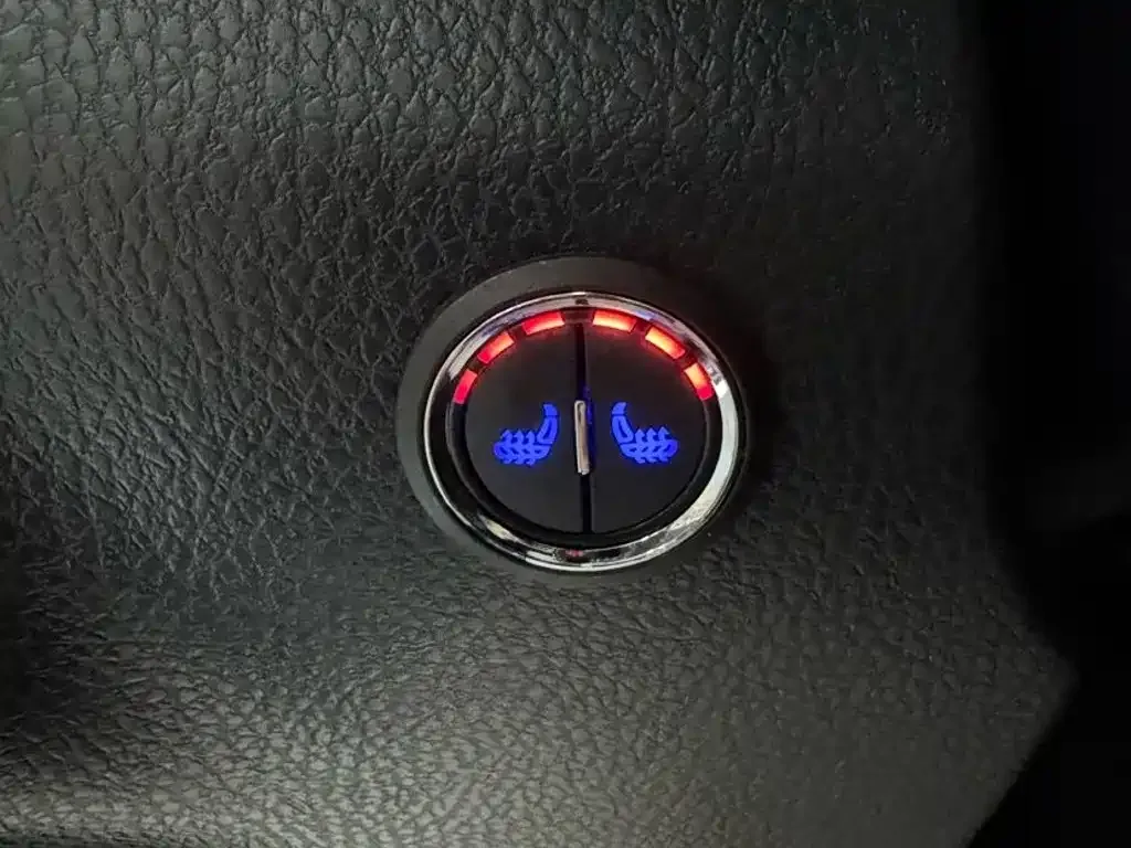 Toyota YARiS L Zhi Xuan 2022 Zhi Xuan X 1.5L CVT Luxury PLUS Edition — Фото автомобиля 15