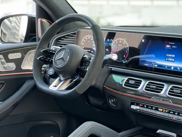 Mercedes-Benz GLS AMG — Фото автомобиля 9