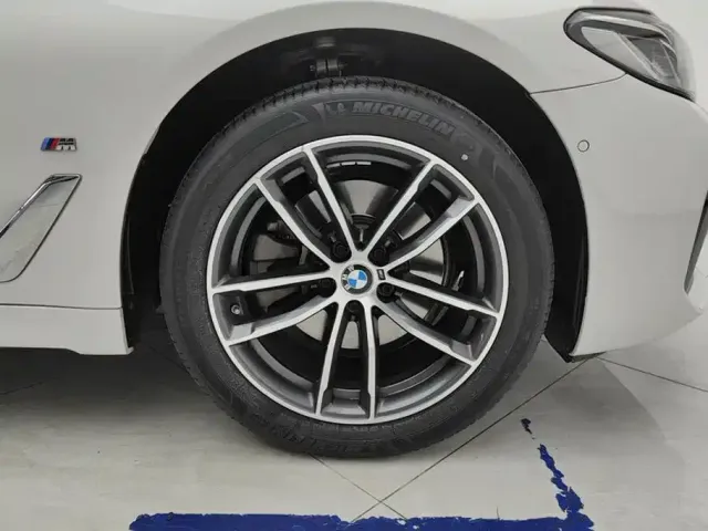 BMW BMW 5 Series 2022 Model Second Facelift 525Li M Sport Package — Фото автомобиля 6