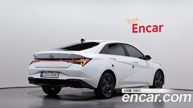 Hyundai Avante CN7 — Фото автомобиля 2