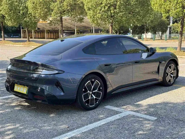 Xiaomi SU7 — Фото автомобиля 5