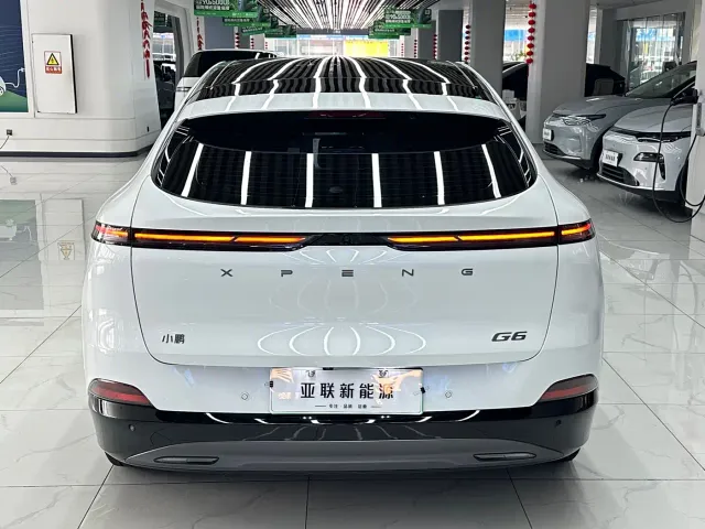 Xpeng G6 — Фото автомобиля 8