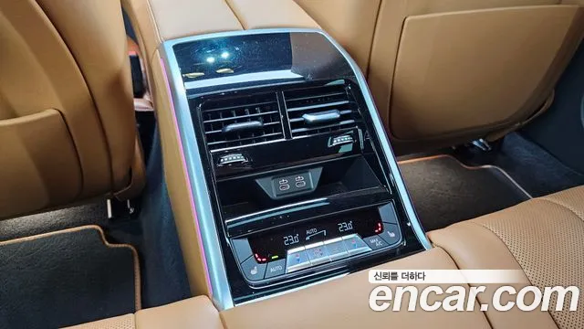 BMW 8-Series — Фото автомобиля 16