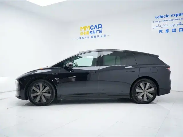 Li Auto Li Auto i6 2025 2WD Base Model — Фото автомобиля 12
