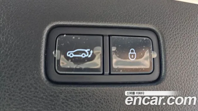 Genesis GV70 — Фото автомобиля 24