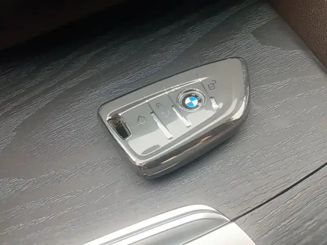 BMW 5 Series — Фото автомобиля 8