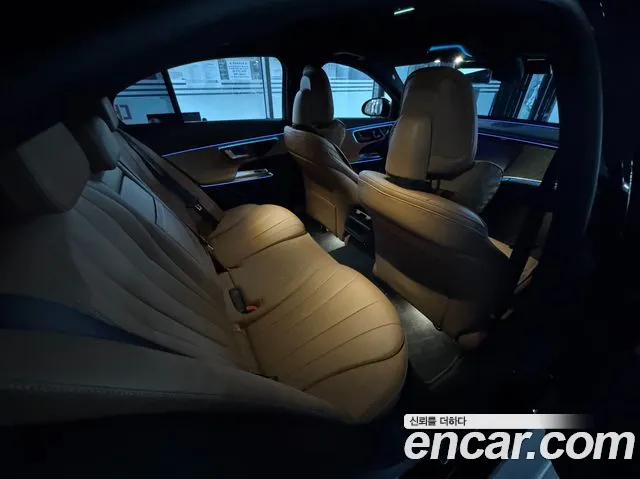 Mercedes-Benz E-Class W214 — Фото автомобиля 16