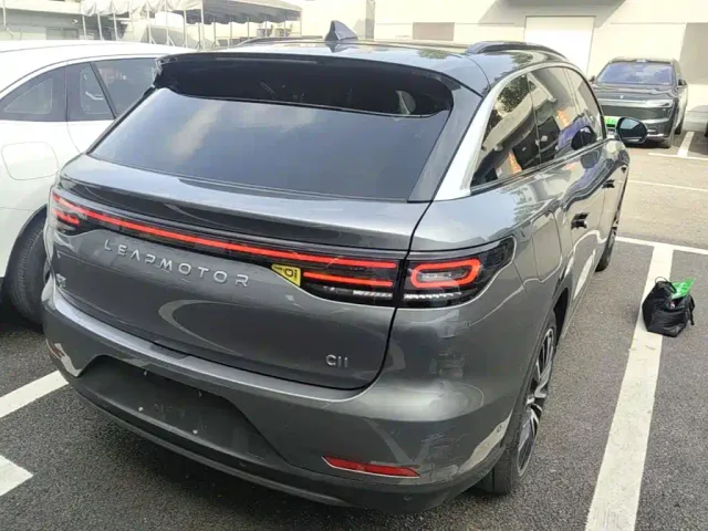 Leapmotor C11 — Фото автомобиля 6