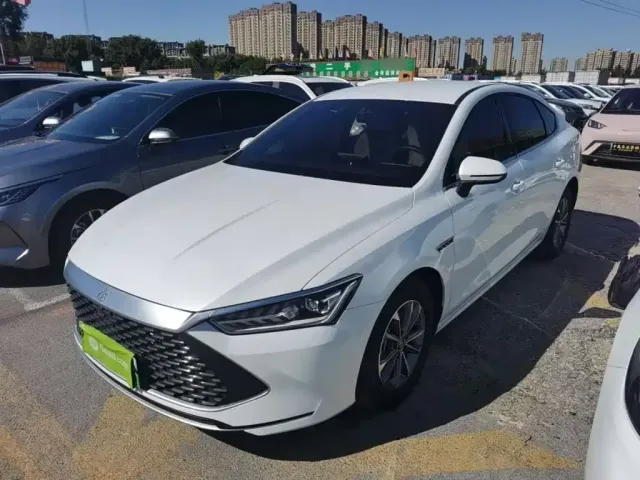 Фотография автомобиля — BYD Qin PLUS