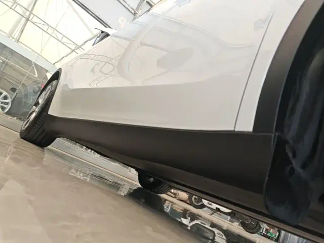 Tesla Model Y — Фото автомобиля 20