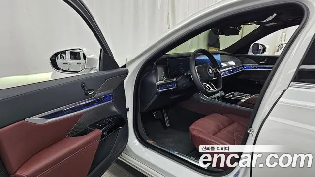 BMW 7 Series — Фото автомобиля 15