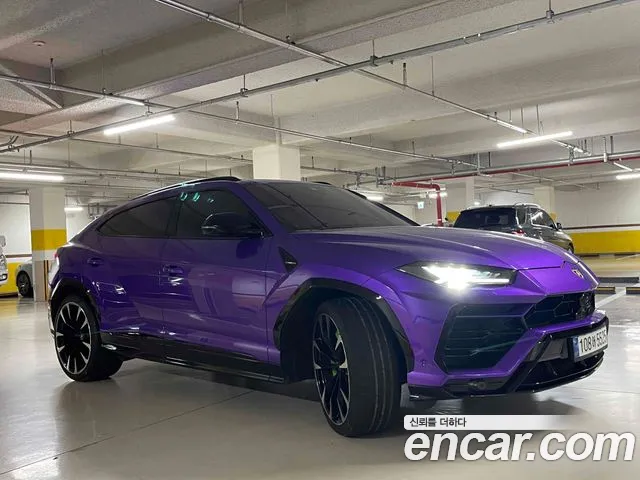 Lamborghini Urus — Фото автомобиля 3