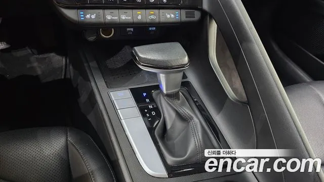 Hyundai AVANTE Avante (CN7) — Фото автомобиля 9