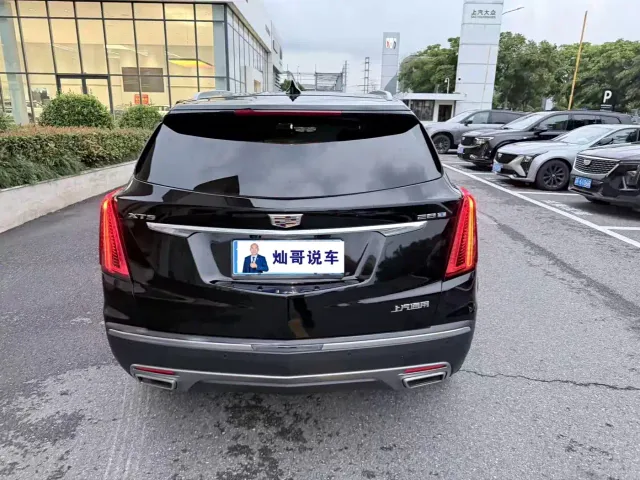Cadillac XT5 — Фото автомобиля 4