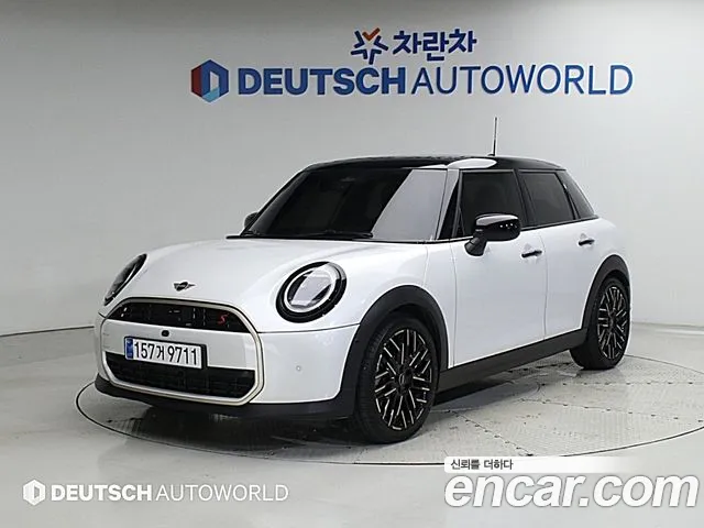 Фотография автомобиля — MINI Cooper Generation 4