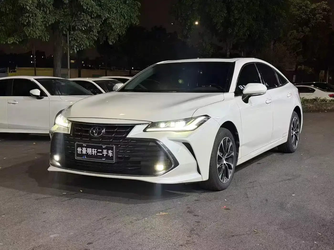 Фотография автомобиля — Toyota Avalon