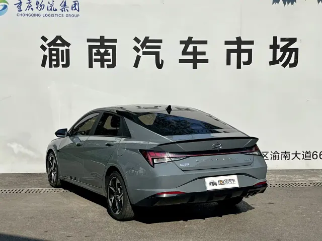 Hyundai Elantra — Фото автомобиля 22