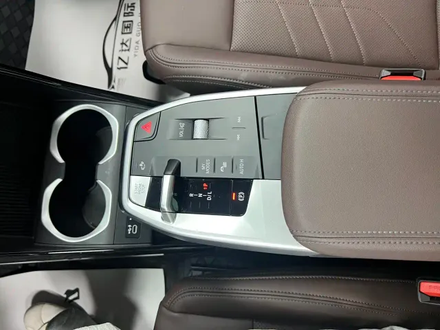 BMW X1 — Фото автомобиля 11