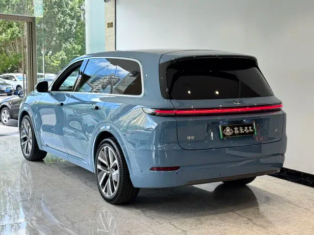 Li Auto Li Xiang L9 2022 Max — Фото автомобиля 23