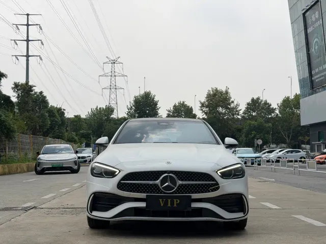 Mercedes-Benz C-Class — Фото автомобиля 2
