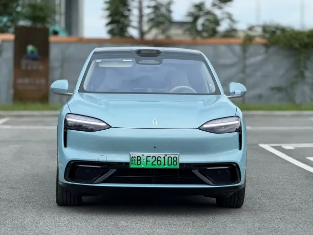 Aito M6 — Фото автомобиля 2