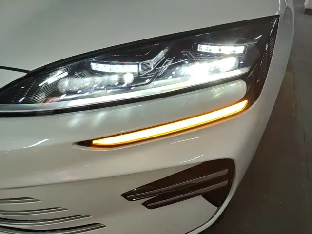 BYD Song PLUS — Фото автомобиля 23