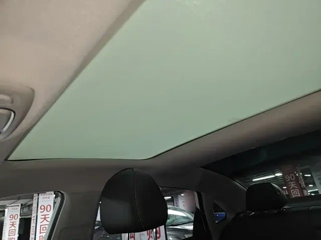 Roewe i6 MAX EV — Фото автомобиля 17