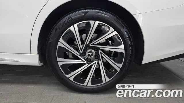 Mercedes-Benz E-Class E-класс W214 E300 4MATIC Exclusive — Фото автомобиля 19