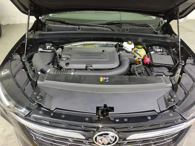Buick Envision Plus — Фото автомобиля 19