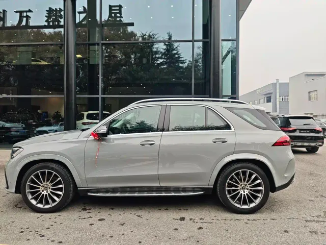 Mercedes-Benz GLE-Class — Фото автомобиля 2